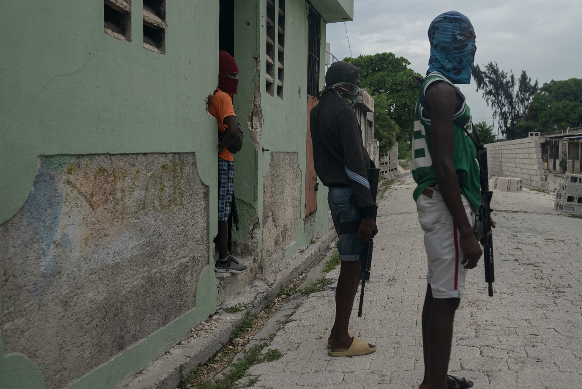 Armed soldiers in G-9 take post at the fronline territory in Delmas 4 protecting Jimmy Cherizier, "Barbecue".