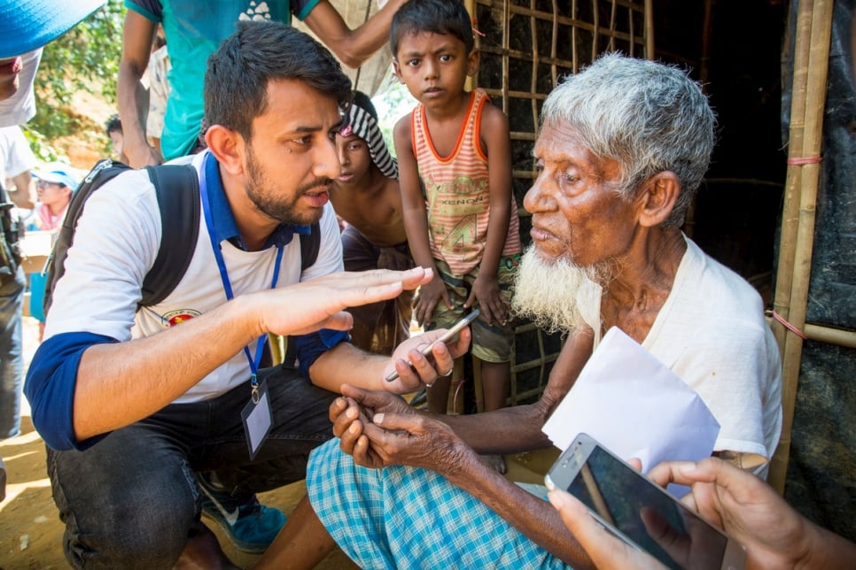 Rohinyga refugees are being registered in Bangladesh