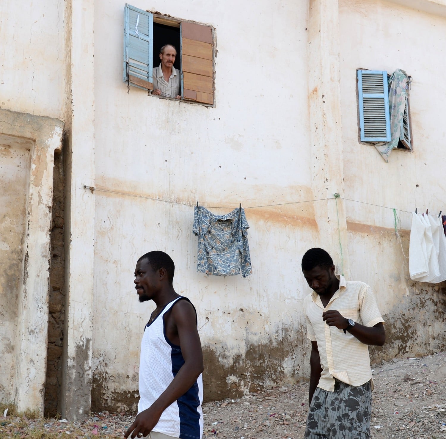 There is only limited interaction between Moroccans and migrants