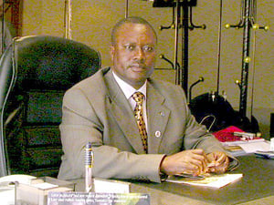 [DRC] North Kivu Governor Eugene Serufuli Ngayabaseka in his Goma office. (Place: Goma / Date: 14 July 2004).