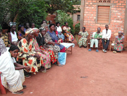 [Central African Republic (CAR)] These men and women, raped by Congolese rebels in 2001 and 2002 , meet weekly to discuss their problems. Place: Bangui, CAR. [Date picture taken: 2005/08/06]