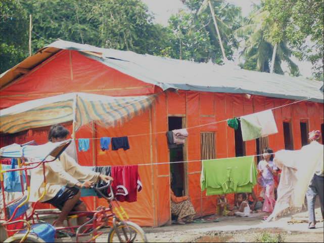 A bunkhouse for IDPs at the Kanguan evacuation centre in Datu Piang, Mindanao