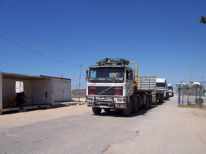 Gaza authorities registering trucks entering Rafah after retrieving imports from Kerem Shalom