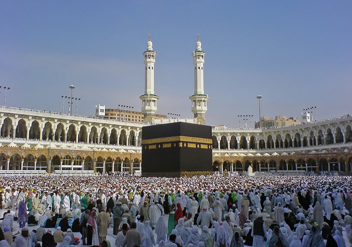 Some 3 million pilgrims went to Mecca in 2008 for Hajj. Health authorities are introducing measures to reduce the spread of swine flu in the 2009 Hajj