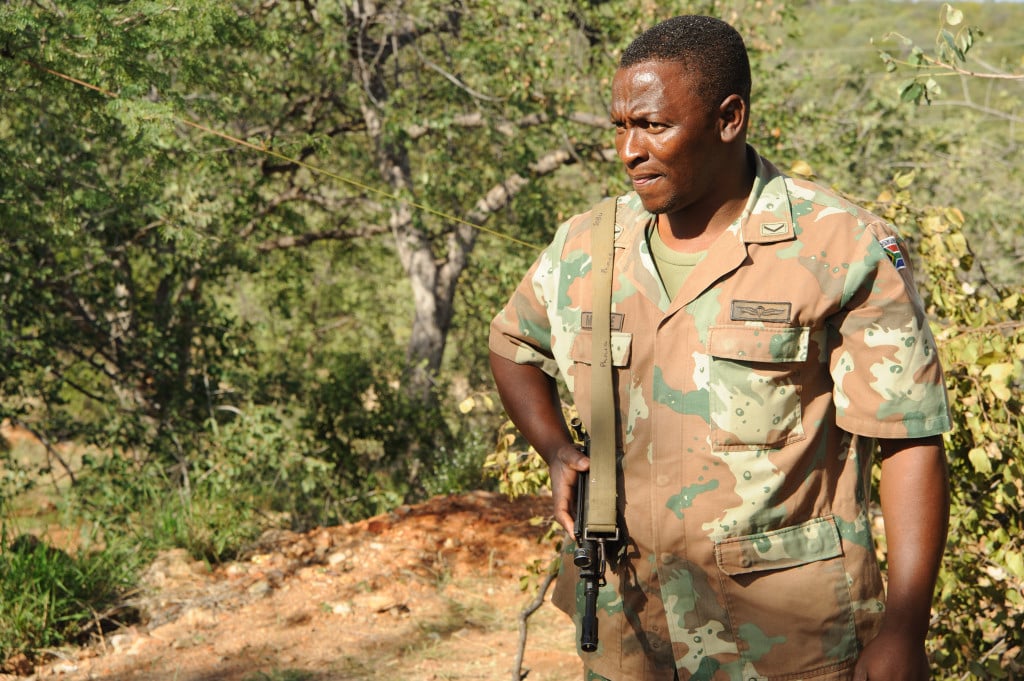 South African troops deployed along the Zimbabwe border 