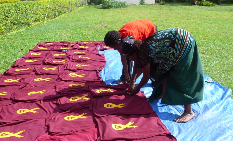 Members of the Minivava Network for people living with HIV in Goroka prepare for World AIDS Day on 1 December 2010. The HIV epidemic in Papua New Guinea is the largest and the only generalised one in the region, say experts
