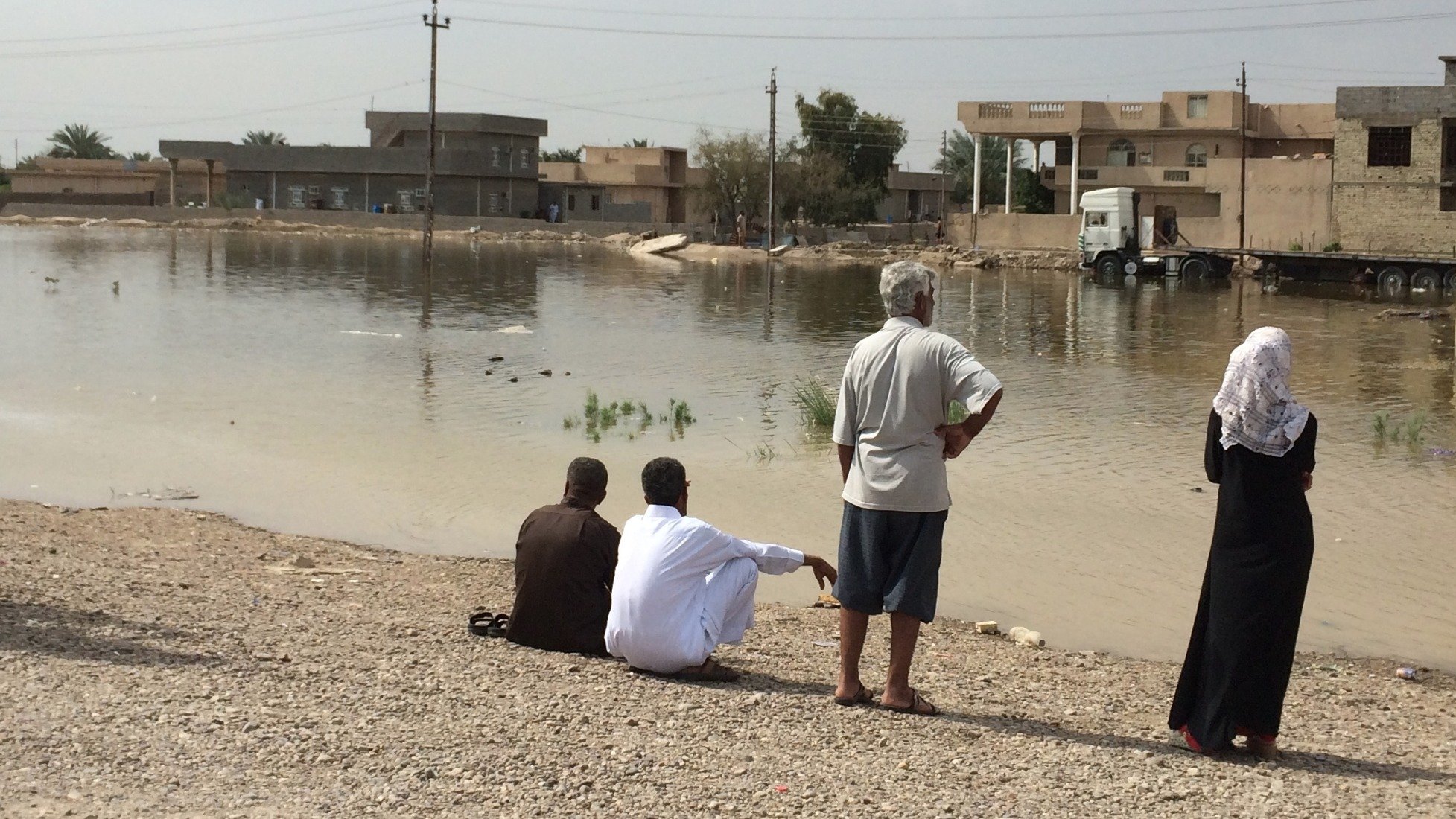 Militants for the Islamic State of Iraq and the Levant (ISIL) caused flooding in the Iraqi city of Abu Ghraib when they forced the closure of a major dam on the Euphrates river, destroying villages and farms across a 200sqkm area west of Baghdad, leaving 