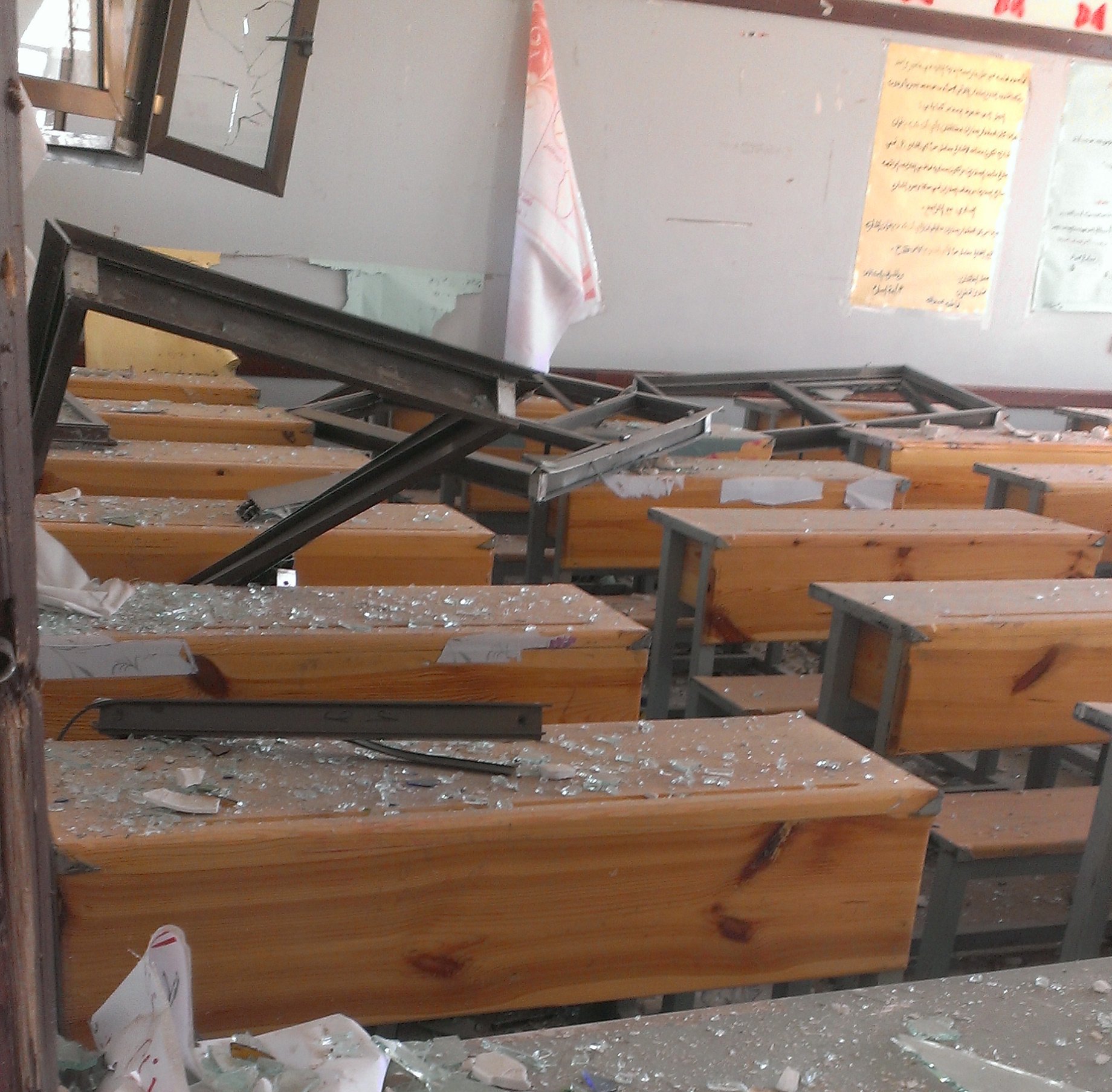 Children bear brunt of Yemen’s war Ibn Sena school in Faj Attaan district, Sanaa, after being hit by an airstrike in May 2015