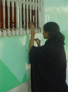 [Pakistan] Samina often spends most of her time writing on the walls of ...