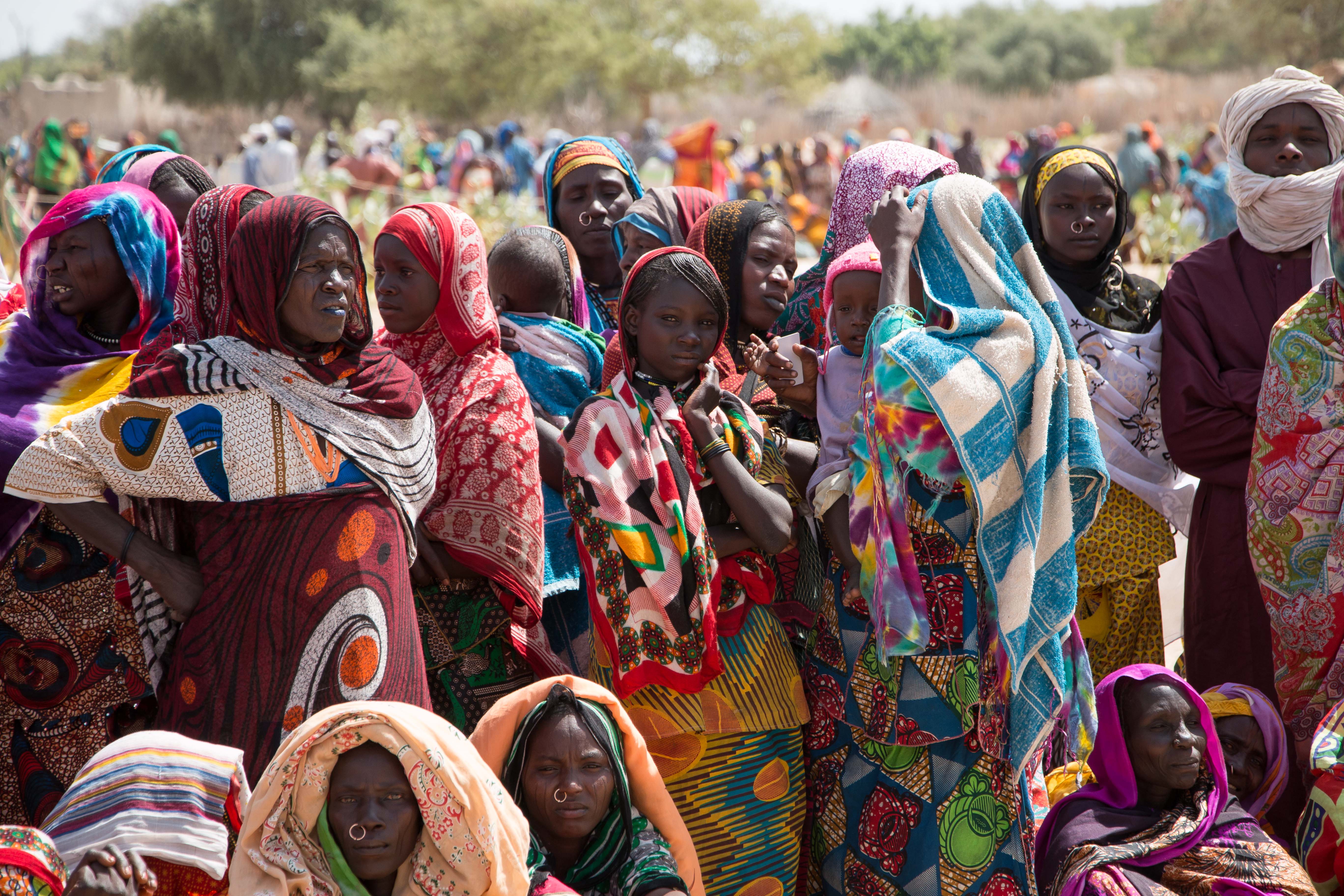 Какой народ много. Женщины Республики du Tchad. Josue magitoluma Tchad. Будума народ фото и описание.