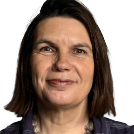 A headshot of Louise Orton.
