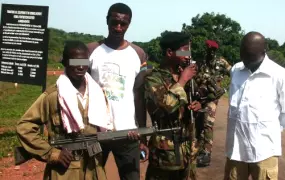 Children continue to be recruited into the ranks of armed groups in the Central African Republic, like these new members of the Séléka alliance in Bossembélé (April 9, 2013)