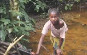 [Congo] A Day in the Life of a Pygmy Girl in Paris, Congo.