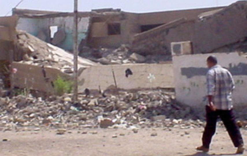 [Iraq] Destroyed school in Basra.