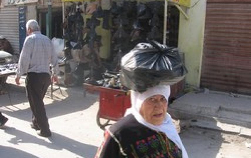 [Jordan] An elderly Palestinian refugee woman from Baqaa refugee camp, 20 km west of Amman. [Date picture taken: 10/15/2006]
