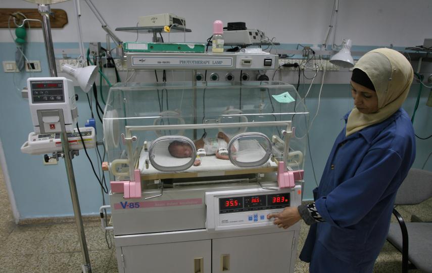 A premature baby in an incubator in Al Shifa hospital, Gaza. Hospital officials are warning that electricity cuts could harm such vulnerable patients.