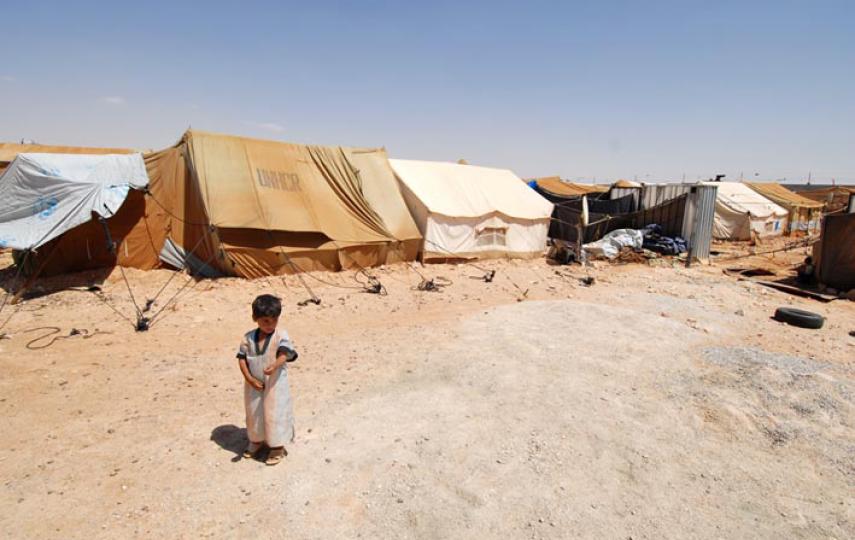 Stuck between the Iraqi and Syrian border, al-Tanf is now home to nearly 700 Palestinian refugees who fled violence in Iraq but were denied access to Syria.