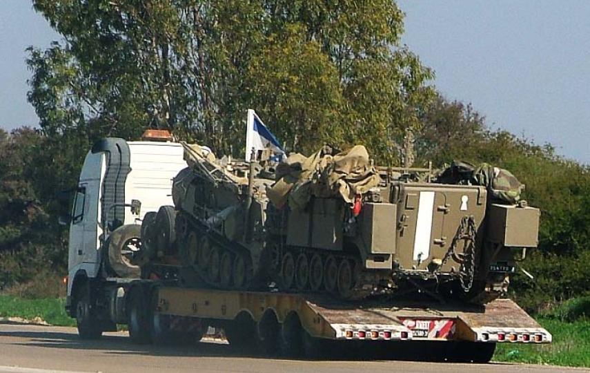 Israel mobilises reserve troops along the Gaza border on the 17th day of operation 'cast lead'