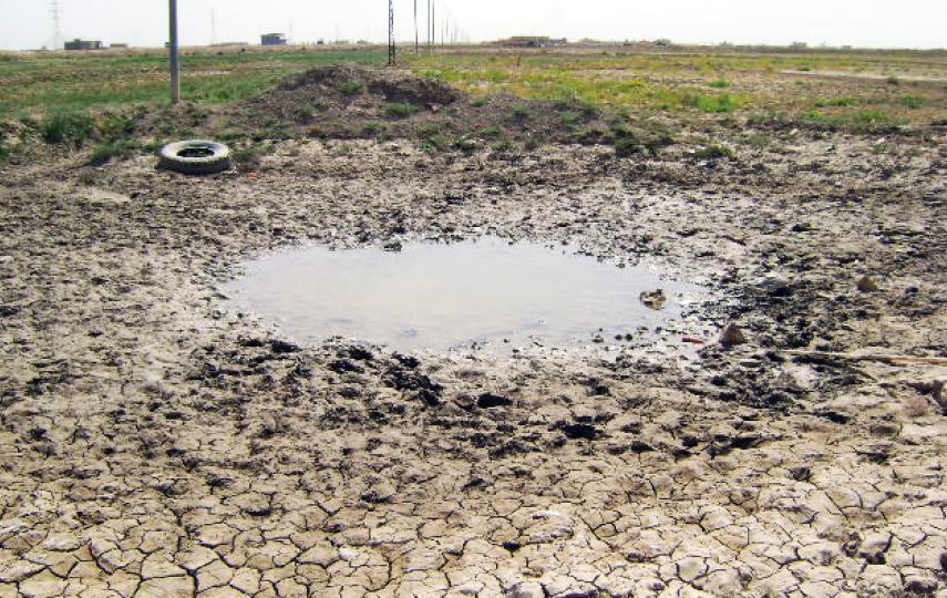A dry pond in drought-afflicted al-Muthanna Governorate