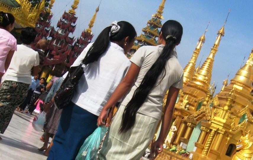 Long silky hair is held in high regard in Myanmar. An increasing number of women are now selling their hair to supplement their incomes