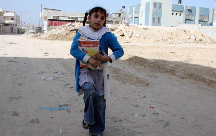 Nuha Abed Rabbo, 9, on her way to an UNRWA elementary school in Jabalia town, eastern Gaza