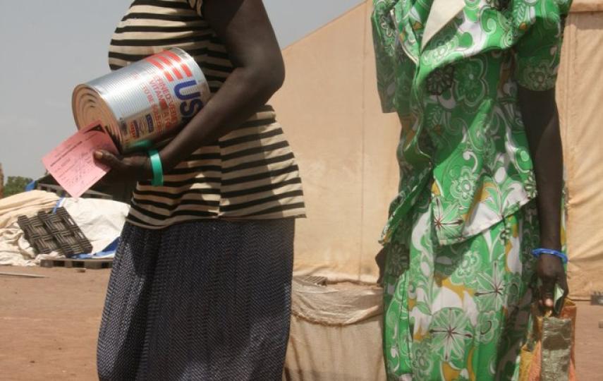Food aid distribution, Kwajok, Warrap State. Food insecurity continues to threaten the population of the 31,027 sqkm Warrap State, which was the epicentre of a famine in 1998