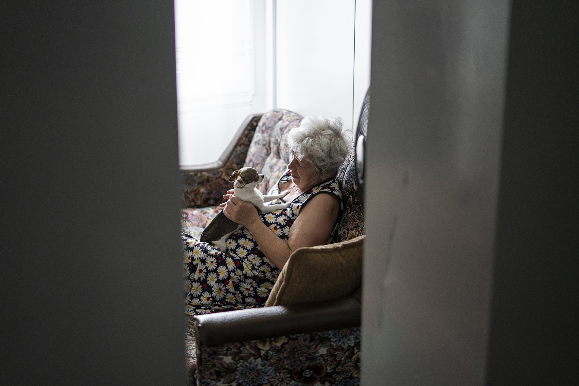 Photo of elderly person in internally displaced persons centre in Kharkiv, east Ukraine.